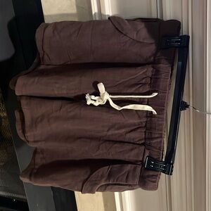 Size 12 brown shorts. Never worn. Listing # 523
